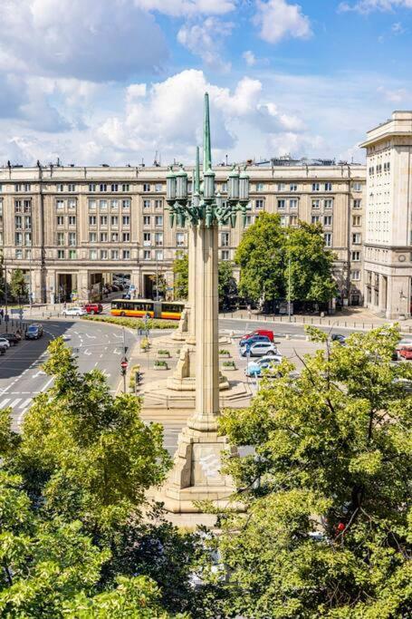 Plac Konstytucji 4, Centrum Apartmán *