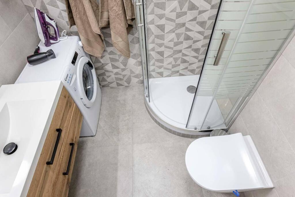 Plac Konstytucji 4, Centrum Apartmán